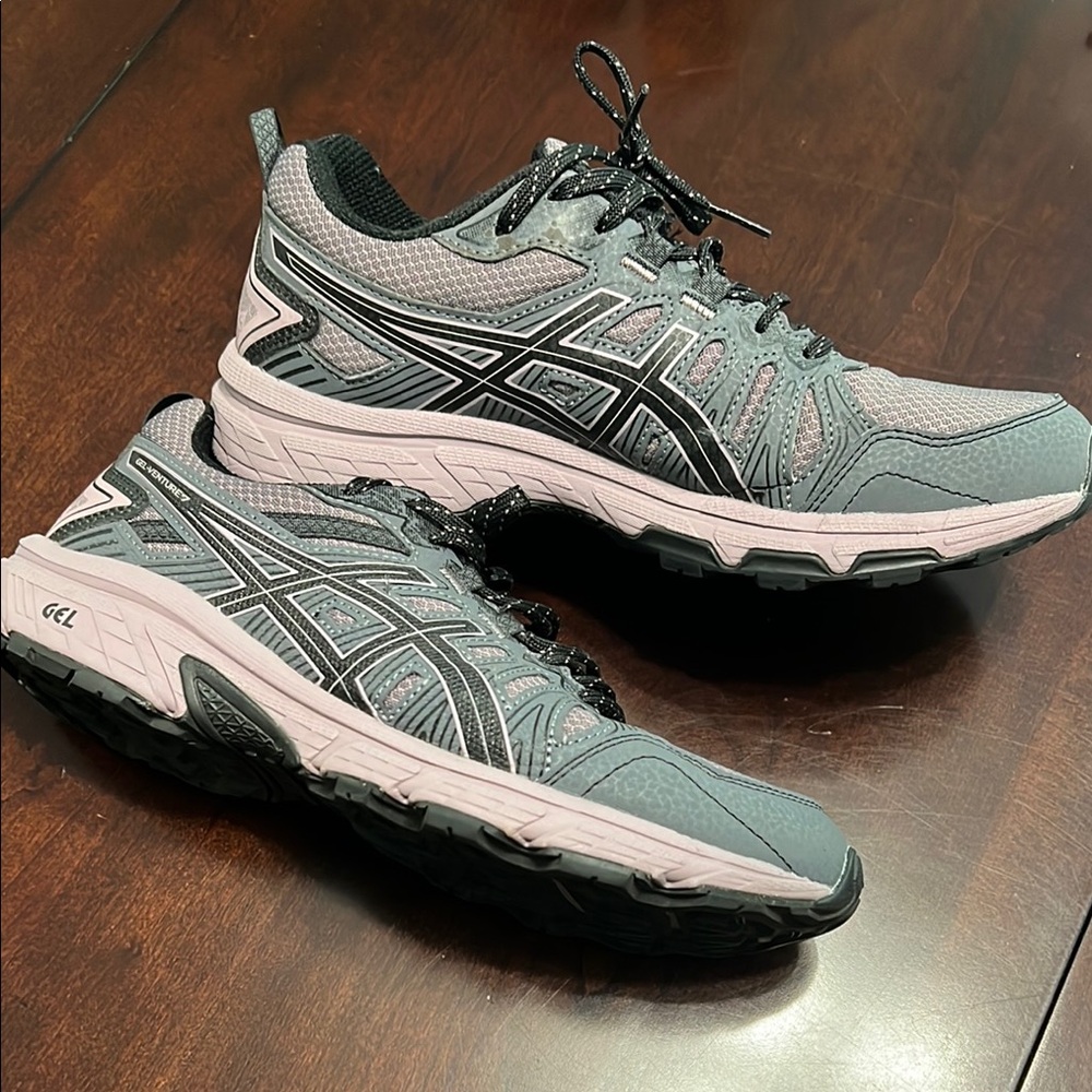 ASICS Gel Sneakers in Gray and Light Pink